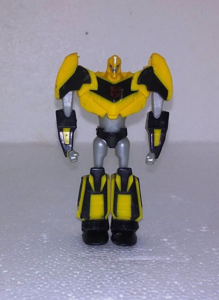 BUMBLEBEE - Transformes Robots in Disguise