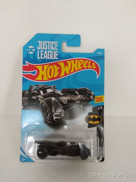 Hot Wheels - Justice League Batmobile - FJV39